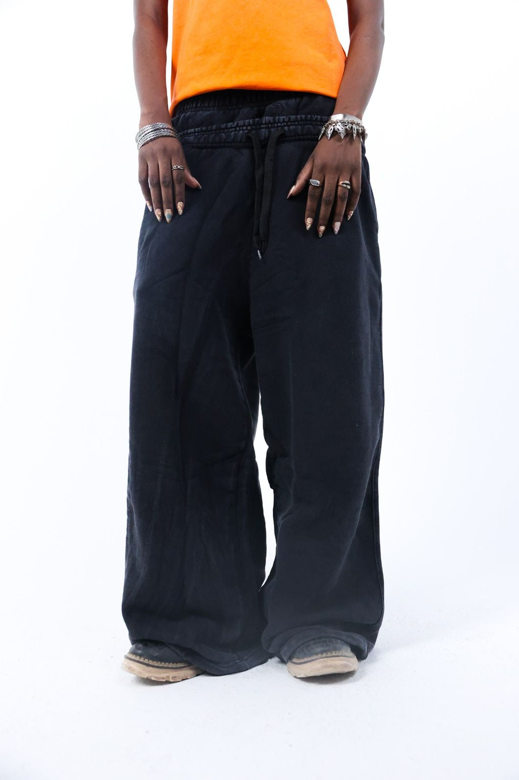 SORROS Strata Sweats